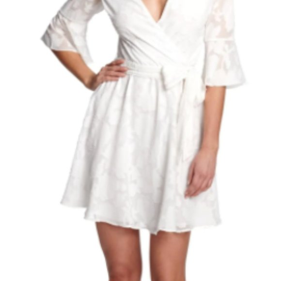 Kensie Womens Bell Sleeve Burnout Wrap Dress - Picture 3 of 5